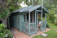 Annas-Lodge-from-other-side